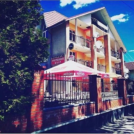 Galant Hotel Boryspil Bagian luar foto